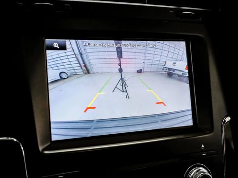 Used 2015 Lincoln Navigator 2WD image 25