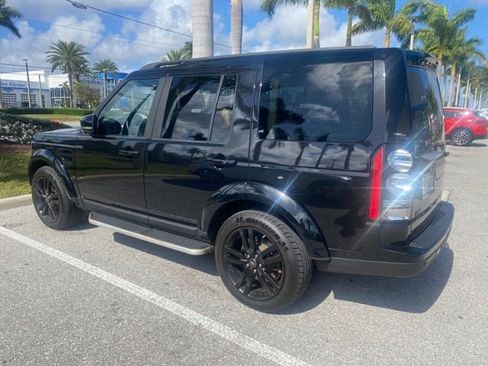 Used 2016 Land Rover LR4 HSE Silver Edition image 3