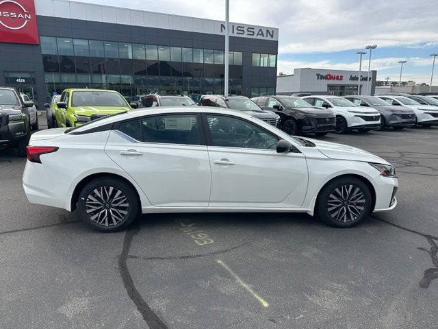 New 2026 Nissan Altima 2.5 SV FWD image 13