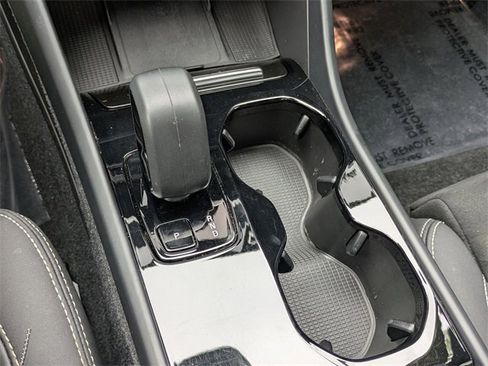 Certified 2023 Volvo XC40 Recharge Ultimate image 18