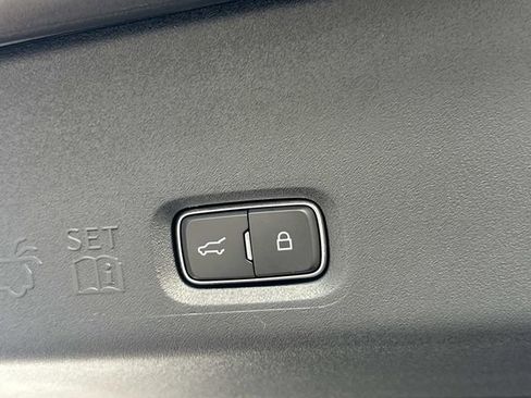 New 2025 Ford Expedition Active image 13