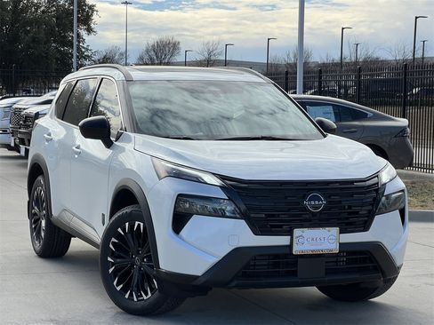 New 2026 Nissan Rogue SV image 2