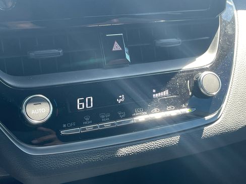 Used 2026 Toyota Corolla SE FWD image 15