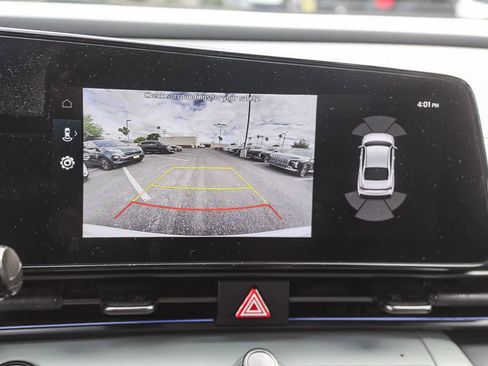 Used 2024 Hyundai Elantra Limited FWD image 33