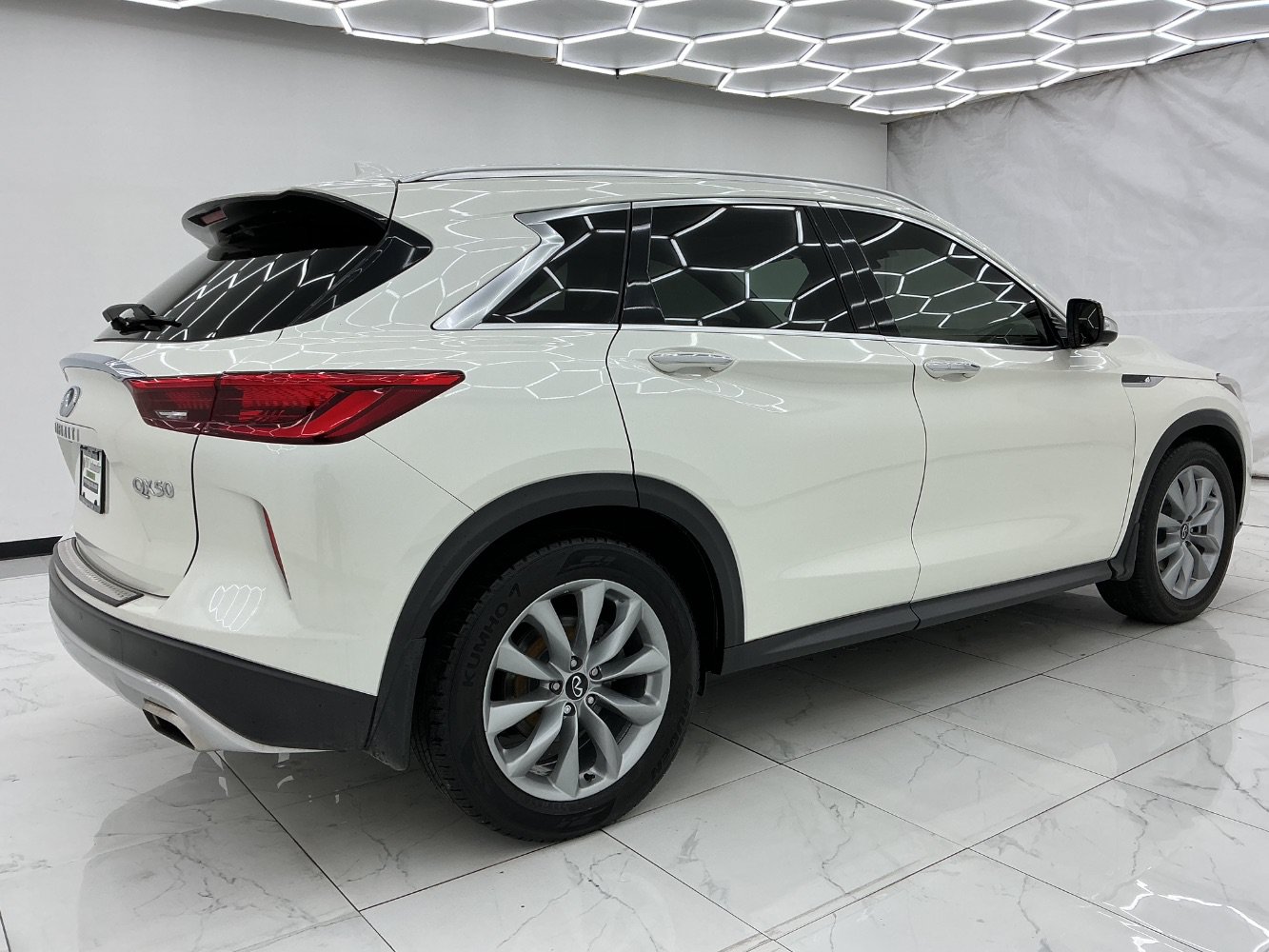 Used 2020 INFINITI QX50 Essential w/ Convenience Package FWD image 11