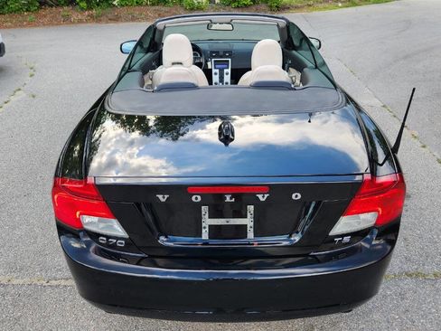Used 2012 Volvo C70 T5 w/ Climate Pkg image 13