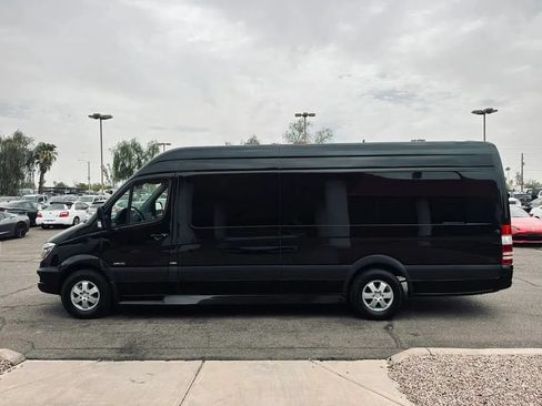 Used 2014 Mercedes-Benz Sprinter 2500 image 29