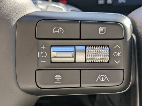 Used 2025 Hyundai Santa Fe Limited image 27