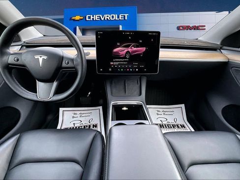 Used 2023 Tesla Model Y Long Range image 6