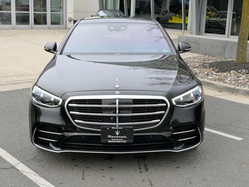 Used 2021 Mercedes-Benz S 500 4MATIC image 2