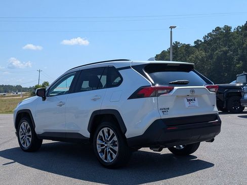 Used 2023 Toyota RAV4 XLE Premium FWD image 3
