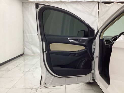 Used 2019 Ford Edge SEL w/ Equipment Group 201A image 18