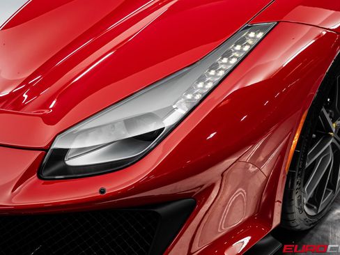 Used 2019 Ferrari 488 Pista Coupe RWD image 15