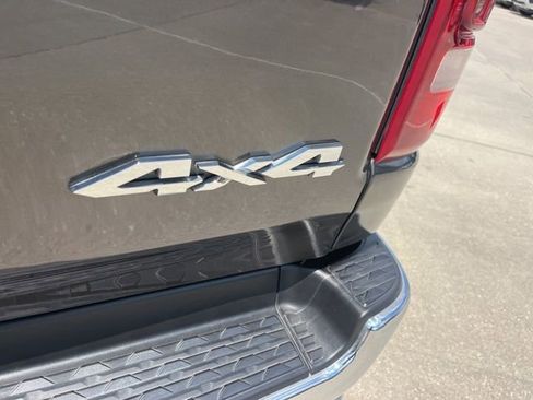 Used 2022 RAM 1500 Limited image 9