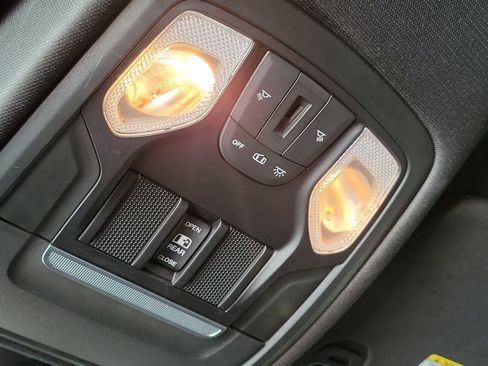 Used 2020 RAM 1500 Big Horn AWD/4WD image 29