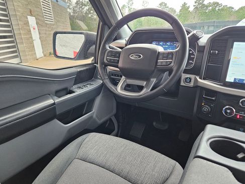 Used 2021 Ford F150 XLT w/ Equipment Group 302A High image 9