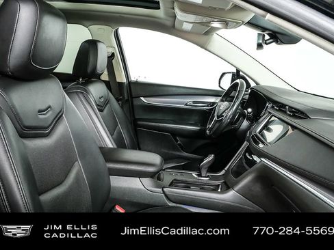 Used 2018 Cadillac XT5 Premium Luxury image 25
