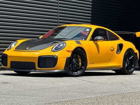 Certified 2018 Porsche 911 GT2 RS RWD image 1