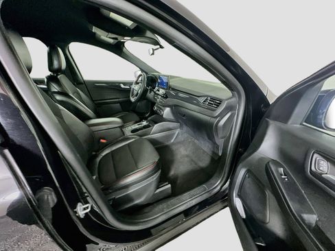 Used 2025 Ford Escape ST-Line Select AWD/4WD image 30