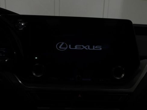 Used 2026 Lexus TX 500h AWD image 45