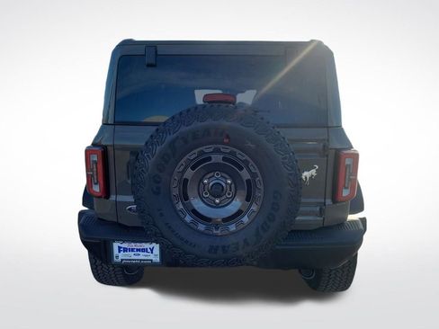 New 2025 Ford Bronco Badlands image 4