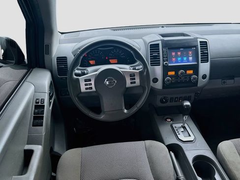 Used 2021 Nissan Frontier SV w/ Midnight Edition Floor Mats AWD/4WD image 21