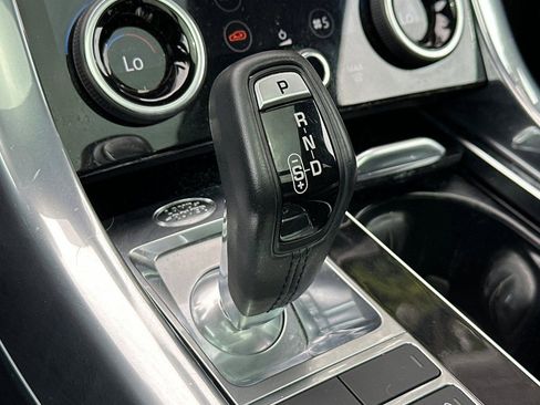 Used 2021 Land Rover Range Rover Sport HSE Silver Edition image 19