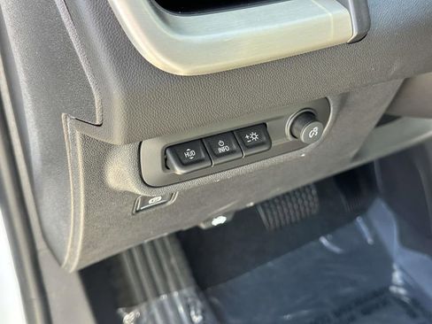 Used 2024 GMC Terrain Denali w/ Denali Premium Package image 24