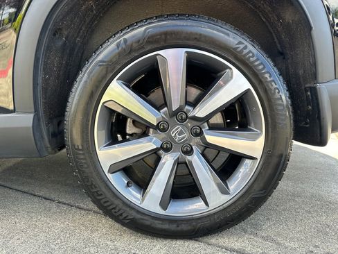 Used 2025 Honda Pilot Elite image 30