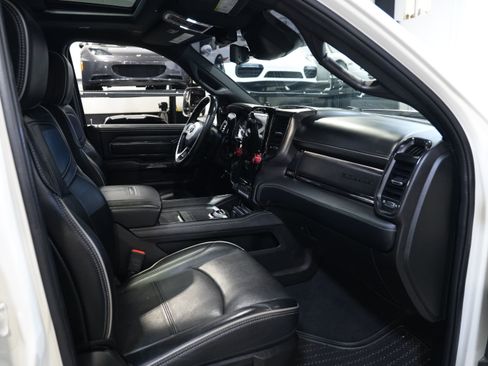 Used 2022 RAM 2500 Limited AWD/4WD image 36