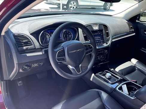Used 2023 Chrysler 300 Touring L RWD image 17