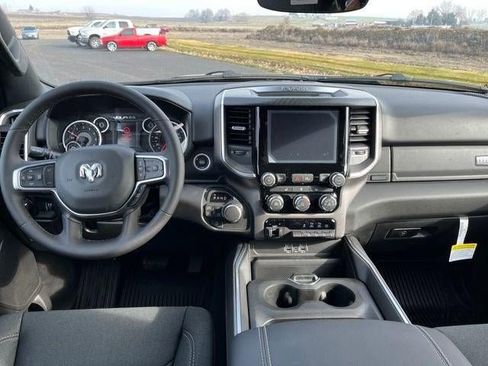 New 2026 RAM 1500 Big Horn w/ Night Edition image 32