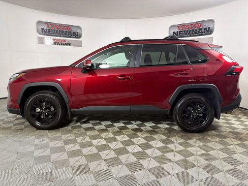 Used 2025 Toyota RAV4 XLE w/ Convenience Package FWD image 7