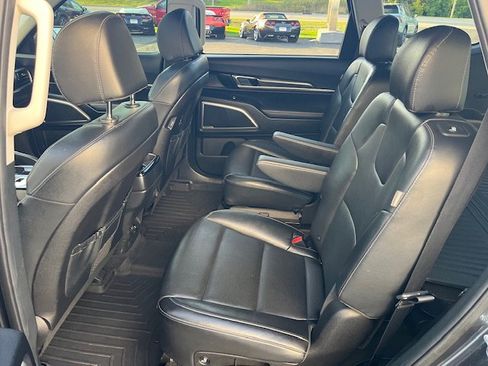 Used 2023 Kia Telluride S w/ S Sunroof Package image 11