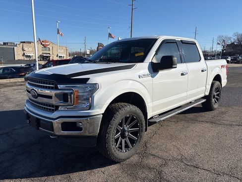 Used 2018 Ford F150 XLT w/ Equipment Group 302A Luxury image 3