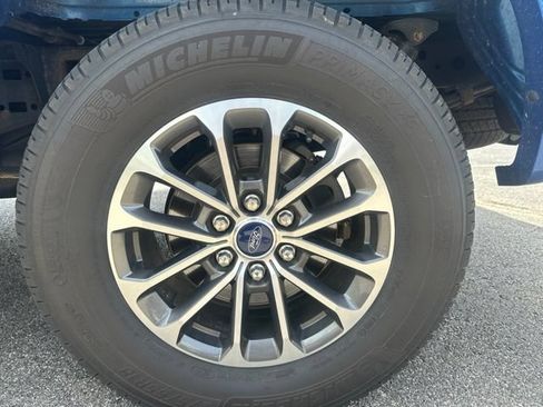 Used 2018 Ford F150 XLT w/ Equipment Group 302A Luxury AWD/4WD image 4
