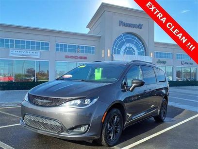 Certified 2020 Chrysler Pacifica Touring-L