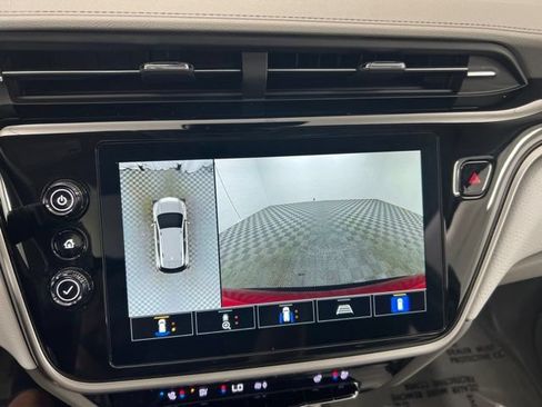Used 2023 Chevrolet Bolt EUV Premier w/ Sun & Sound Package FWD image 18