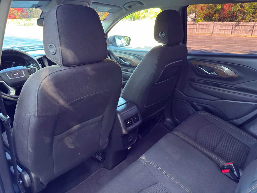 Used 2020 GMC Terrain SLE FWD image 25