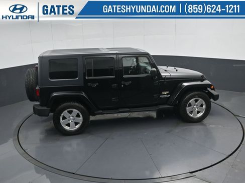 Used 2009 Jeep Wrangler Unlimited Sahara AWD/4WD image 39