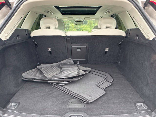 Used 2024 Volvo XC60 B5 Core w/ Climate Package AWD/4WD image 17