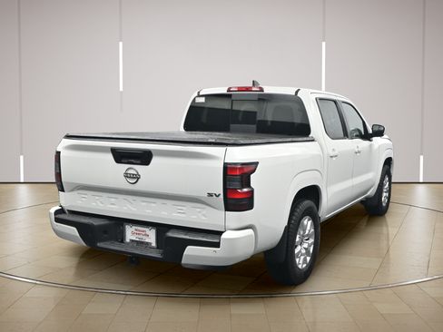 Used 2023 Nissan Frontier SV w/ SV Convenience Package RWD image 7