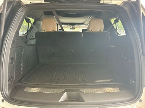 Used 2021 Chevrolet Suburban Premier RWD image 47