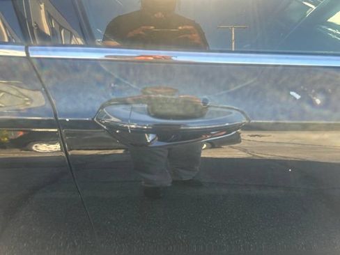 Used 2016 Ford Fusion SE FWD image 13