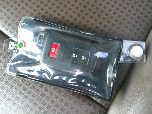 Used 2018 Toyota Tacoma Limited image 37