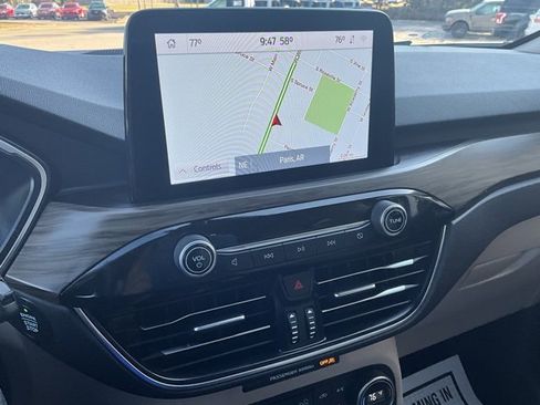 Used 2020 Ford Escape Titanium image 7