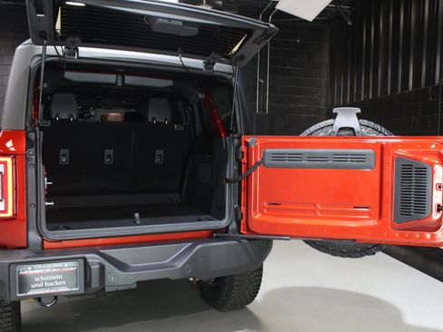 Used 2024 Ford Bronco Outer Banks AWD/4WD image 75