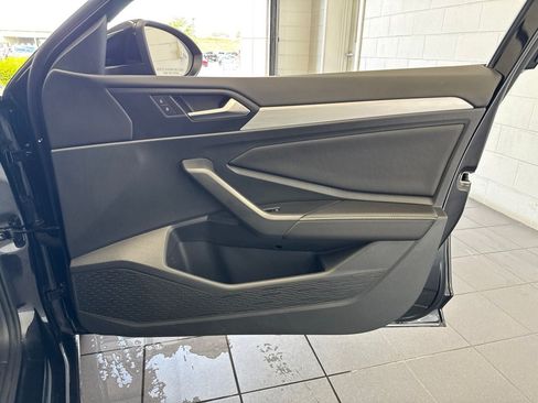 Used 2025 Volkswagen Jetta Sport FWD image 49