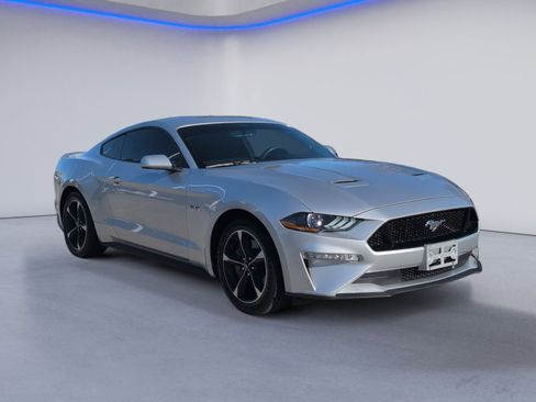 Used 2019 Ford Mustang GT image 6
