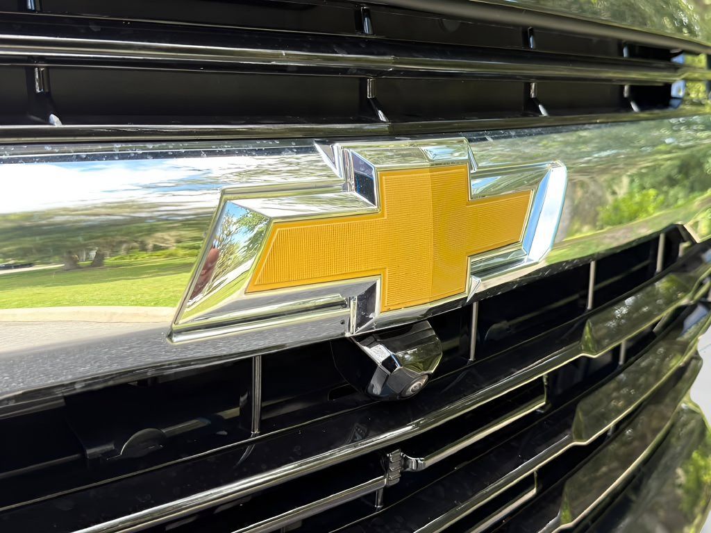 Used 2025 Chevrolet Tahoe LS AWD/4WD image 28